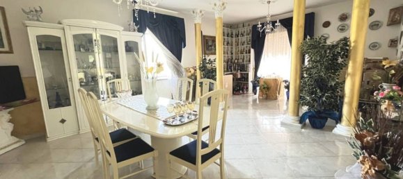 5 rooms Apartment in Fondi, Italy No. 259744 7