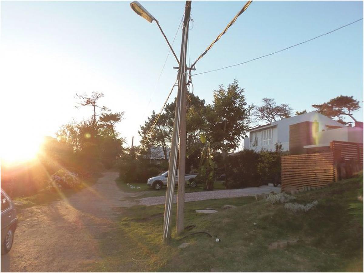 3 bedrooms House in Maldonado, Uruguay No. 7681