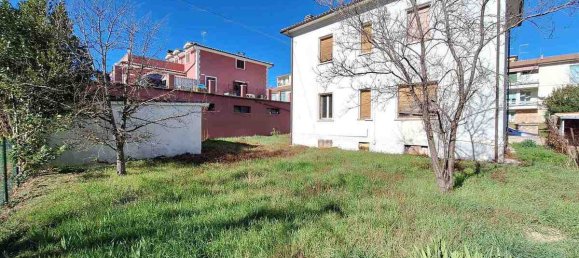 3 Schlafzimmer Haus in San Severino Marche, Italy, Nr. 329255 30