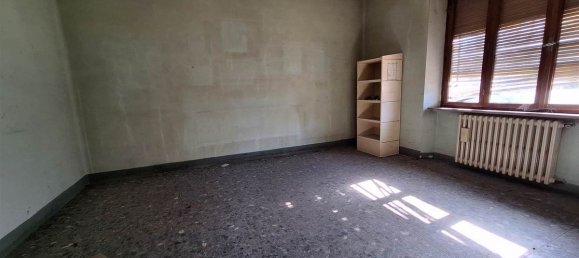 3 Schlafzimmer Haus in San Severino Marche, Italy, Nr. 329255 9