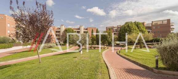 Гараж 14м² в Рим, Италия № 308099 4