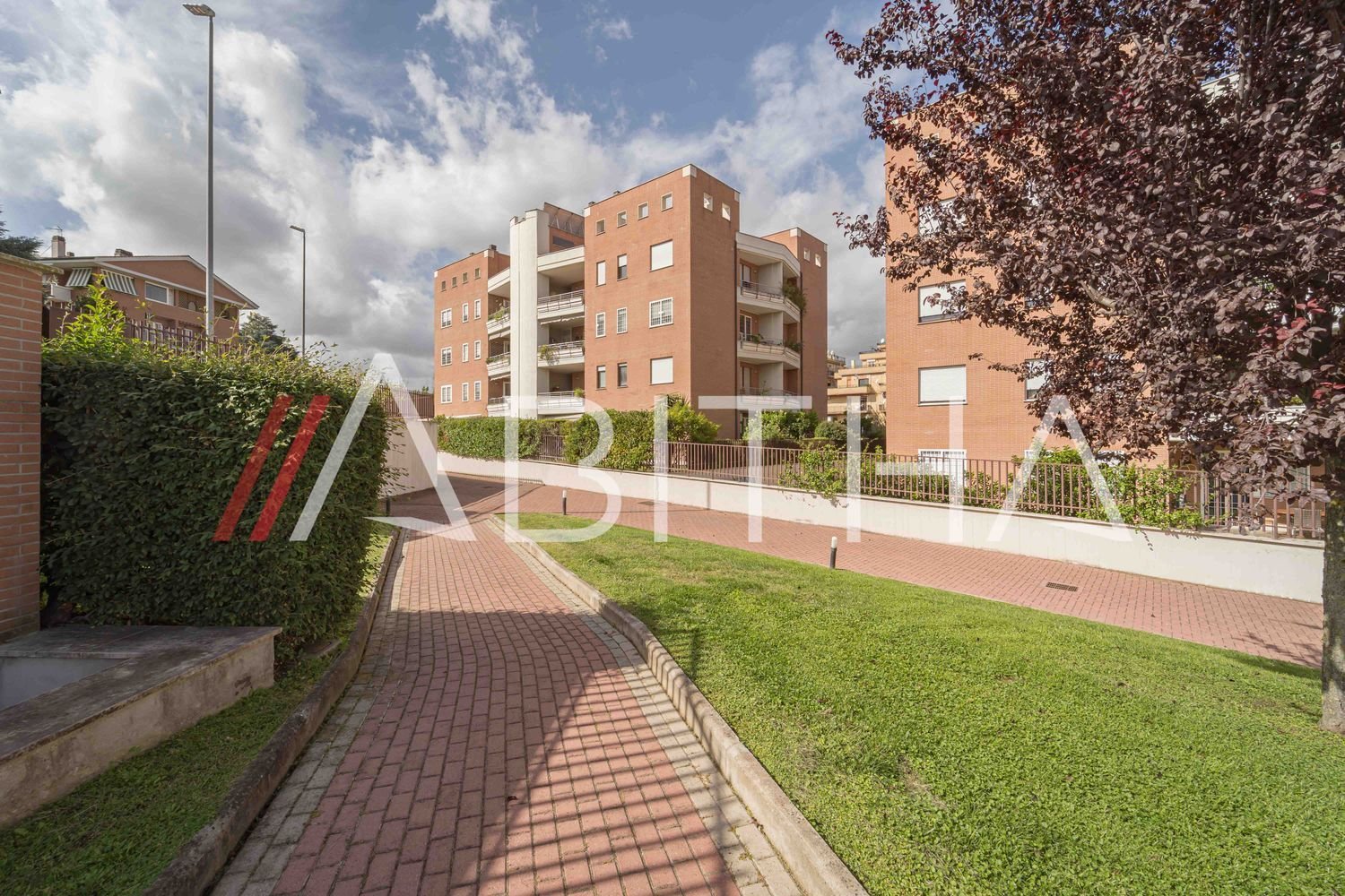 Гараж 14м² в Рим, Италия № 308099