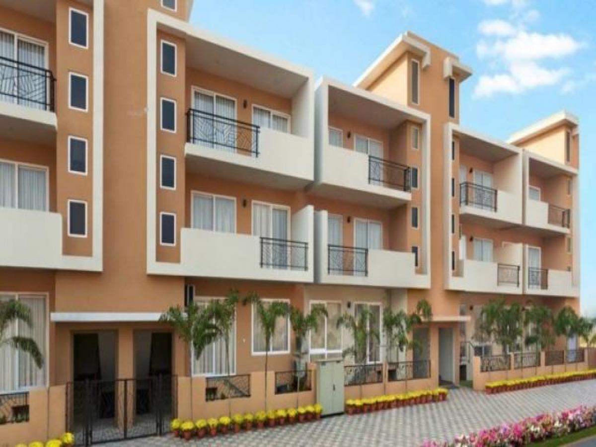 2 bedrooms House in Gurgaon, India No. 16400