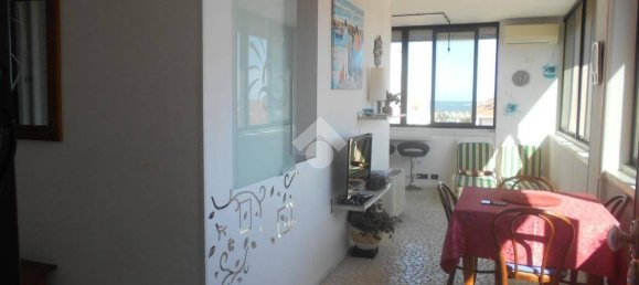2 Schlafzimmer Wohnung in Comacchio, Italy, Nr. 379614 4