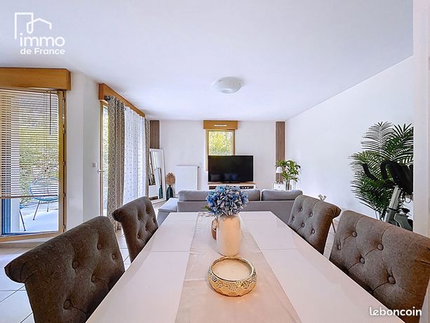 2 bedrooms Apartment in Prevessin-Moens, France No. 313524