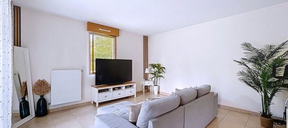 2 bedrooms Apartment in Prevessin-Moens, France No. 313524 2