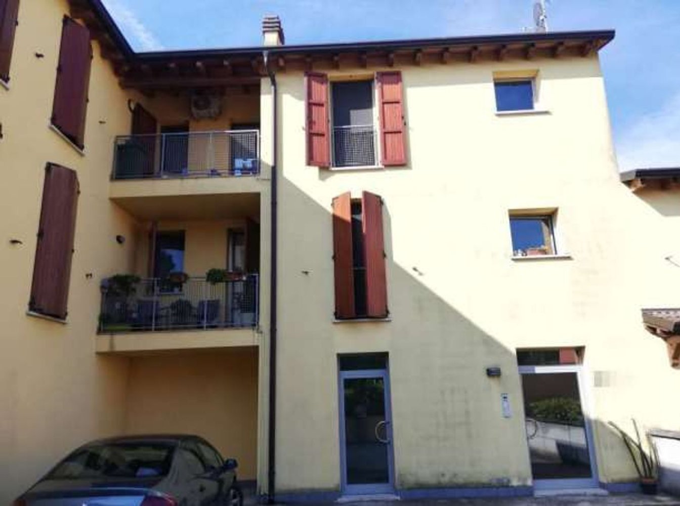 6 bedrooms Apartment in Castellucchio, Italy No. 381818