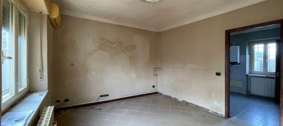 Casa de 5 habitaciónes en Pertengo, Italy No. 127609 8