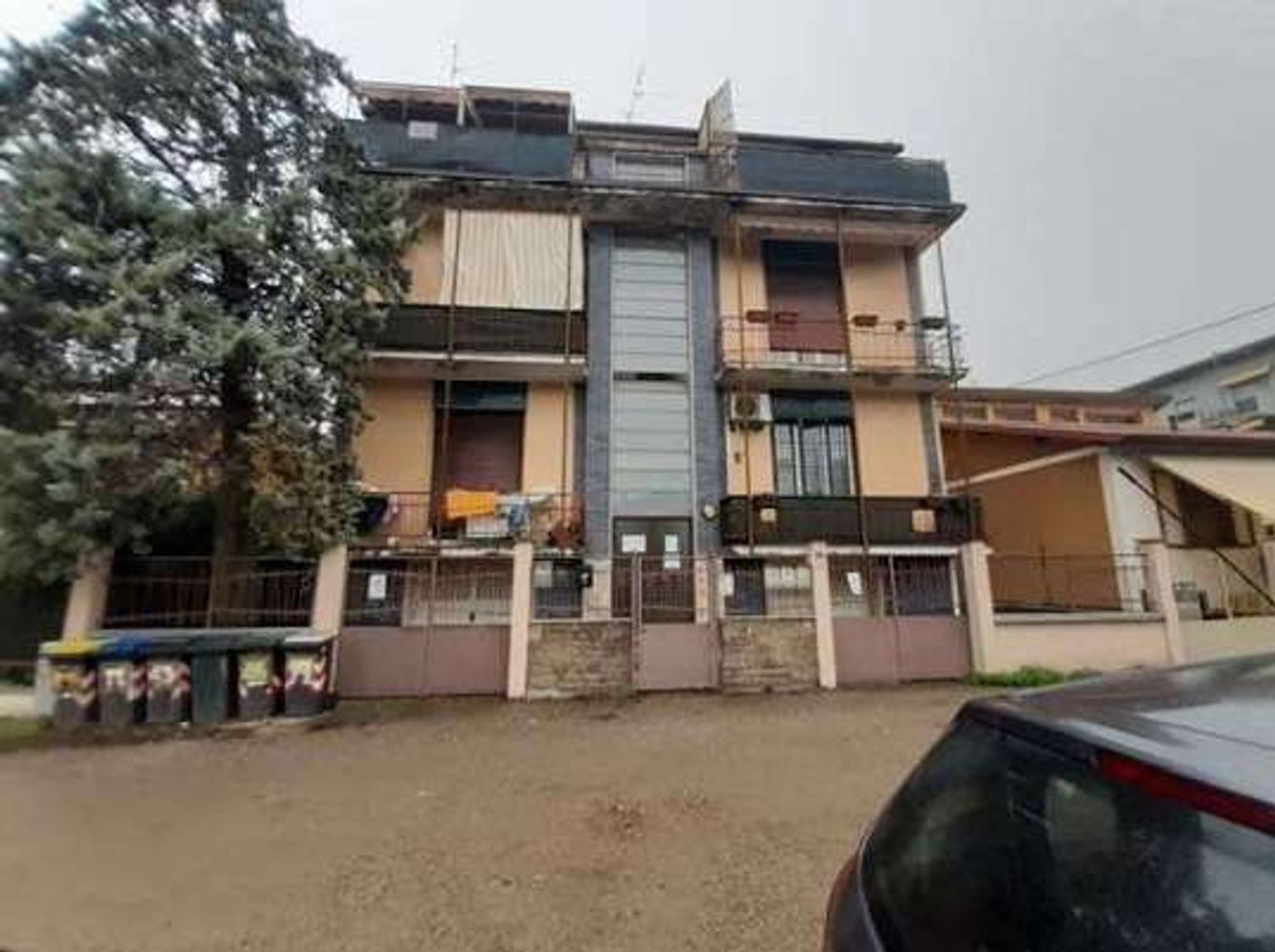 2 rooms Apartment in Settimo Milanese, Italy No. 2517