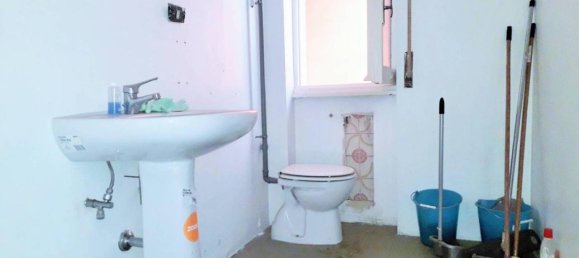 3-salle Appartement à Naples, Italy No. 35624 10