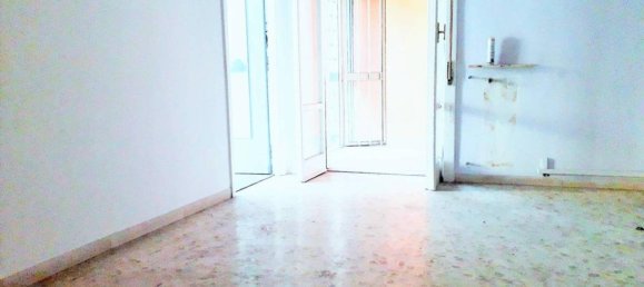 3-salle Appartement à Naples, Italy No. 35624 20