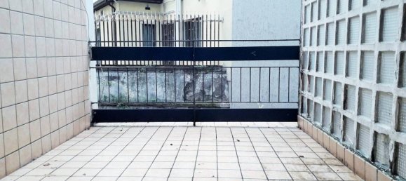 3-salle Appartement à Naples, Italy No. 35624 25