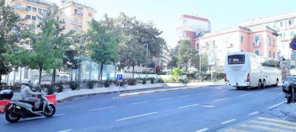 3-salle Appartement à Naples, Italy No. 35624 22