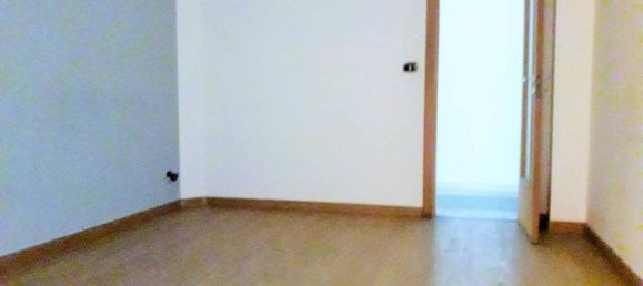 3-salle Appartement à Naples, Italy No. 35624 6