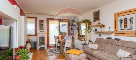 3 bedrooms Villa in Albignasego, Italy No. 371641 3