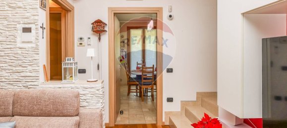 3 bedrooms Villa in Albignasego, Italy No. 371641 8