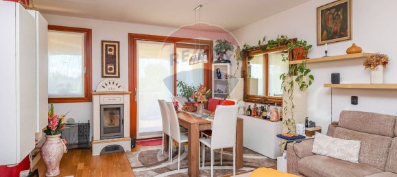 3 bedrooms Villa in Albignasego, Italy No. 371641 2