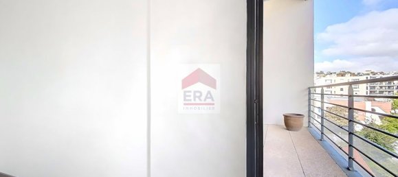 Dúplex de 3 dormitorios en Suresnes, France No. 164221 2