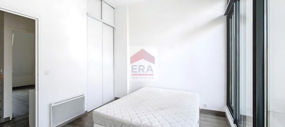 Dúplex de 3 dormitorios en Suresnes, France No. 164221 10