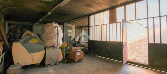 130m² Commercial property in Castrezzato, Italy No. 182148 8