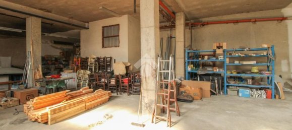 130m² Commercial property in Castrezzato, Italy No. 182148 17