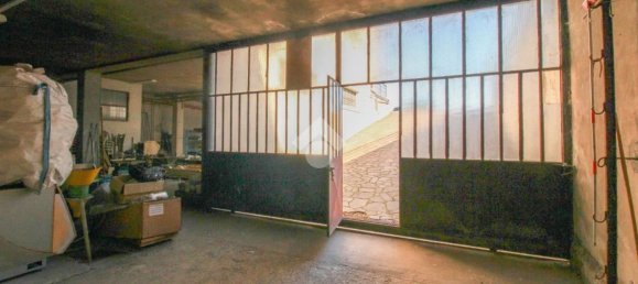 130m² Commercial property in Castrezzato, Italy No. 182148 6