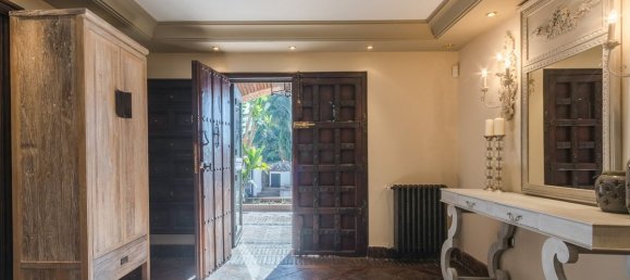 4 bedrooms Villa in Marbella, Spain No. 52945 28