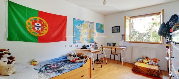 4 bedrooms House in Les Lilas, France No. 129299 10