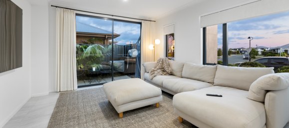 Casa de 4 dormitorios en Caboolture South, Australia No. 74 3