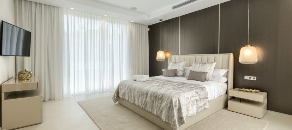 9 Schlafzimmer Villa in Nueva Andalucia, Spain, Nr. 4615 21