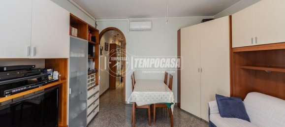 3-Zimmer Wohnung in Muggiò, Italy, Nr. 15324 10