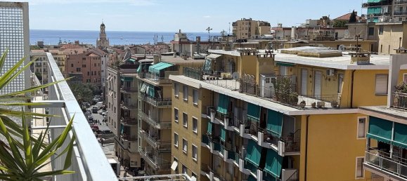 3 rooms Apartment in Sanremo, Italy No. 290091 2