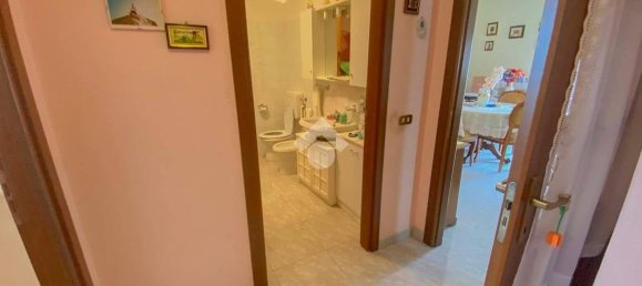 2 bedrooms Apartment in Parma, Italy No. 296226 9