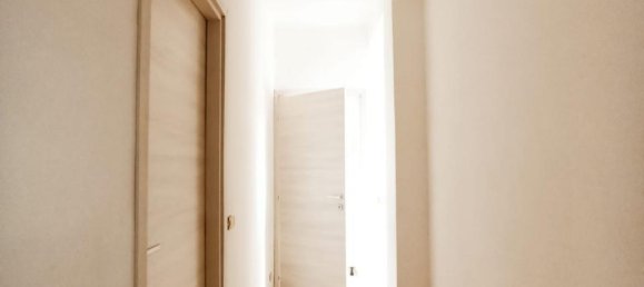 Пентхаус с 2 комнатами в Колоньо Монцезе, Италия № 137039 11