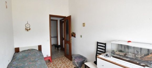 5 bedrooms Apartment in Fidenza, Italy No. 377837 10