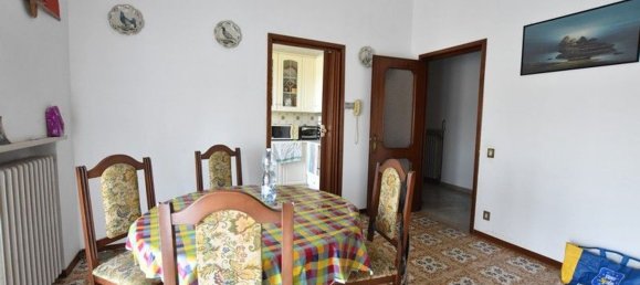 5 bedrooms Apartment in Fidenza, Italy No. 377837 4