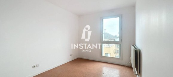 3 bedrooms Apartment in Creteil, France No. 137900 13