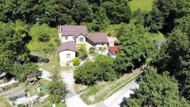 Дом с 7 комнатами в Хинтербрюль, Австрия № 49438