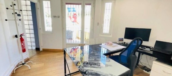 3 Schlafzimmer Haus in Ales, France, Nr. 328281 6