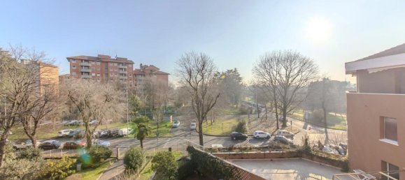 Apartamento de 4 habitaciónes en Arese, Italy No. 2489 27