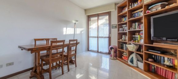 Apartamento de 4 habitaciónes en Arese, Italy No. 2489 4