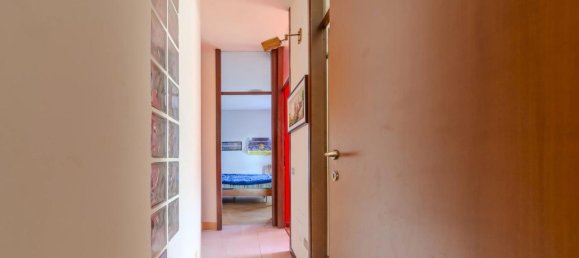 Apartamento de 4 habitaciónes en Arese, Italy No. 2489 9