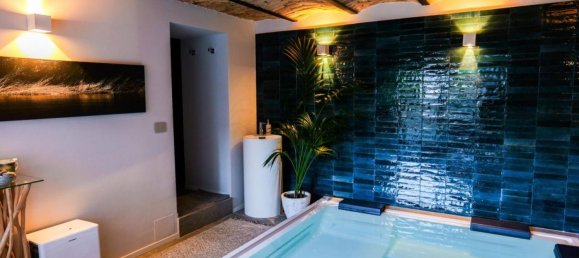 4 Schlafzimmer Villa in Trieste, Italy, Nr. 363101 14