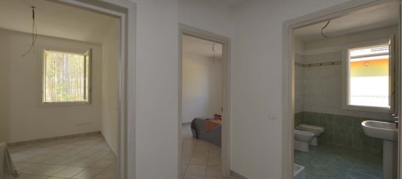 8 bedrooms House in Finale Emilia, Italy No. 376330 25