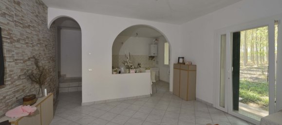 8 bedrooms House in Finale Emilia, Italy No. 376330 19