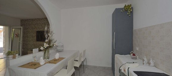 8 bedrooms House in Finale Emilia, Italy No. 376330 6