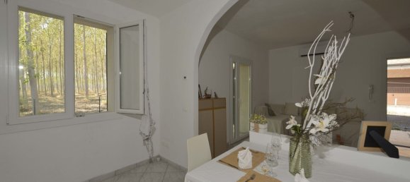 8 bedrooms House in Finale Emilia, Italy No. 376330 8