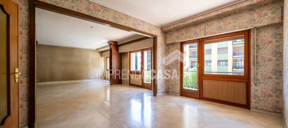 Apartamento de 4 dormitorios en Palermo, Italy No. 328619 11