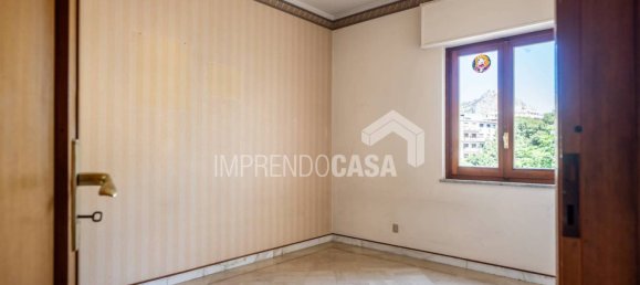 Apartamento de 4 dormitorios en Palermo, Italy No. 328619 21