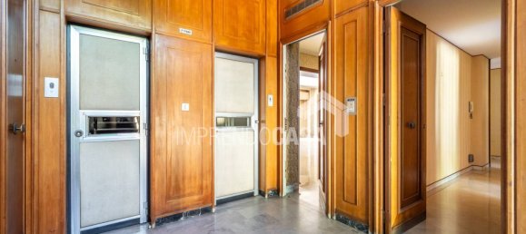 Apartamento de 4 dormitorios en Palermo, Italy No. 328619 6